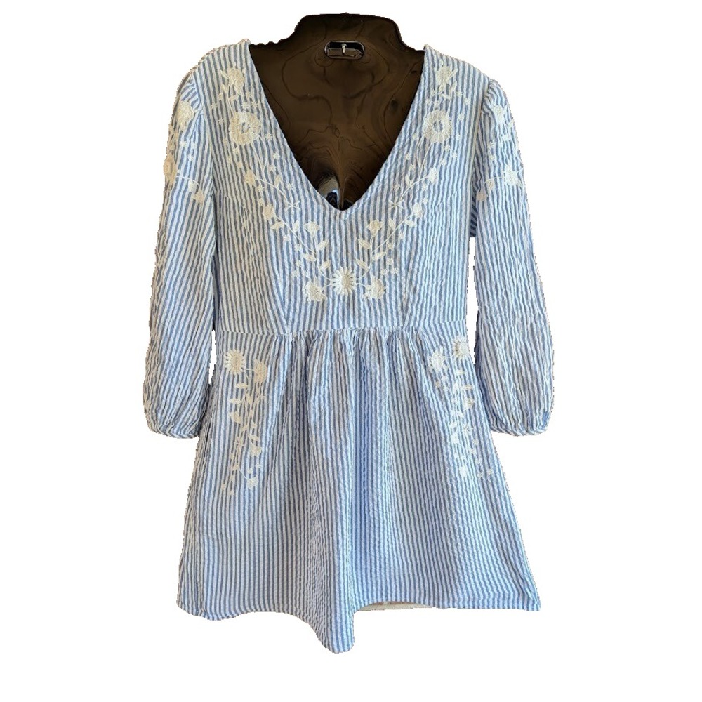 Seersucker Embroidered Flower Dress M Cottagecore Coastal Beachy Cute Bloomcore